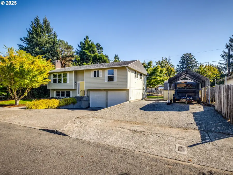17118 SE Bush St, Portland, OR 97236 - Image #3