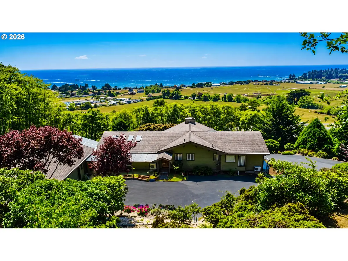 15425 Museum, Brookings, OR 97415 - #1