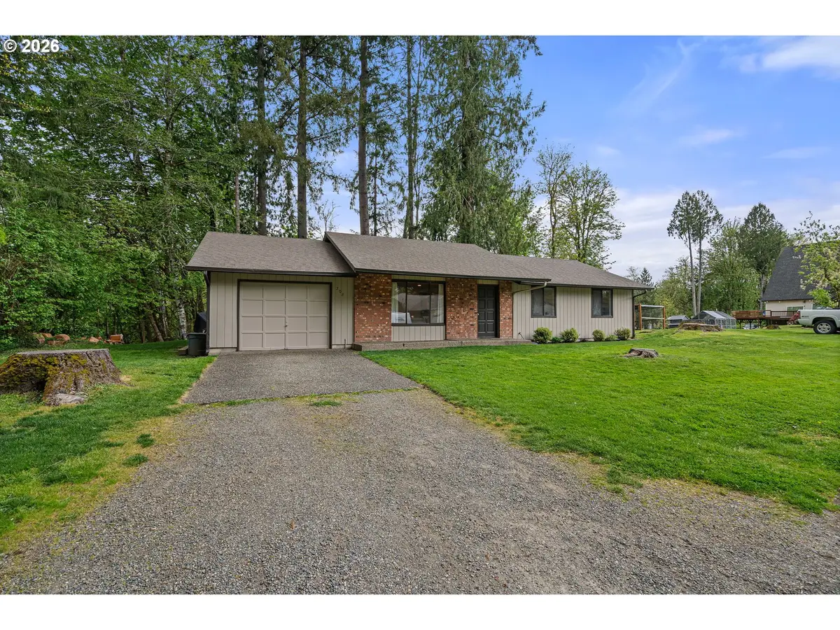708 Eaton Ct, Castle Rock, WA 98611 - #1