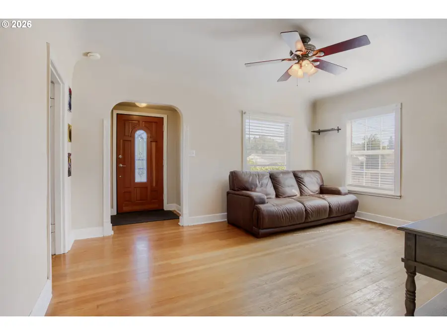 2928 NE 2nd Ave, Camas, WA 98607 - #2