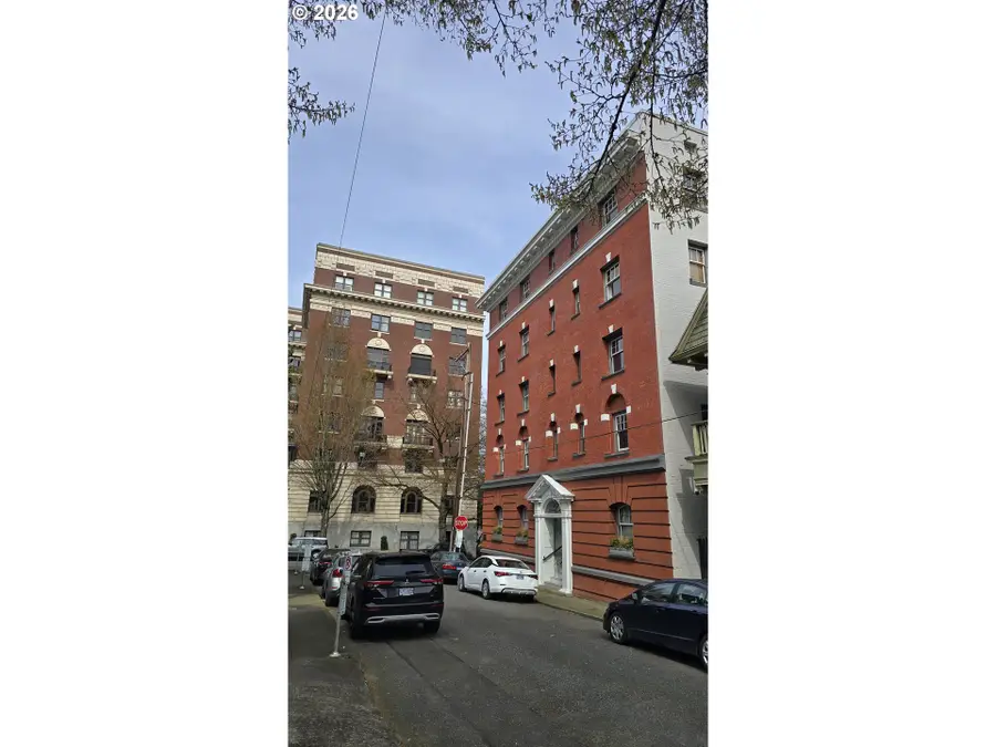 118 NW King Ave #3, Portland, OR 97210 - #2