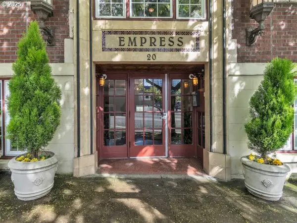 20 NW 16th Ave #8, Portland, OR 97209