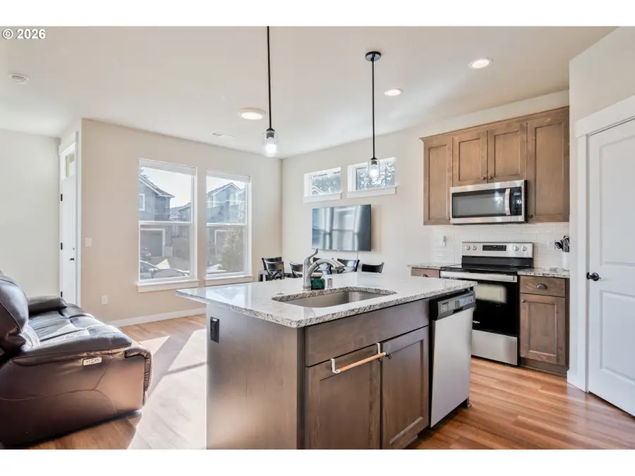 7234 S Ridge Way, Ridgefield, WA 98642 - #3