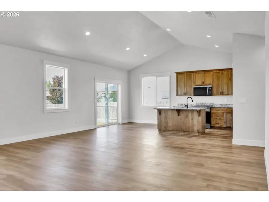 3238 NW 23rd Ave, Albany, OR 97321 - #3