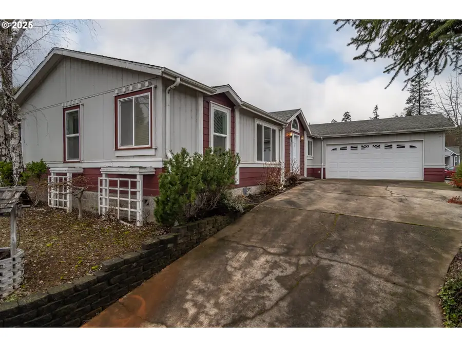 115 Samantha Way, Canyonville, OR 97417 - Image #3