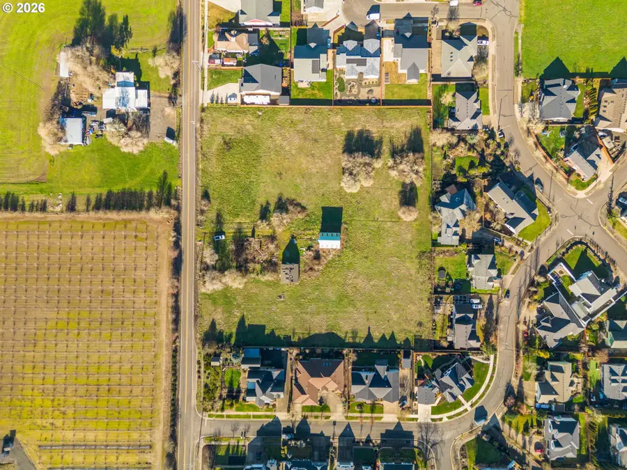 1357 Scenic Dr, Albany, OR 97321 - #2