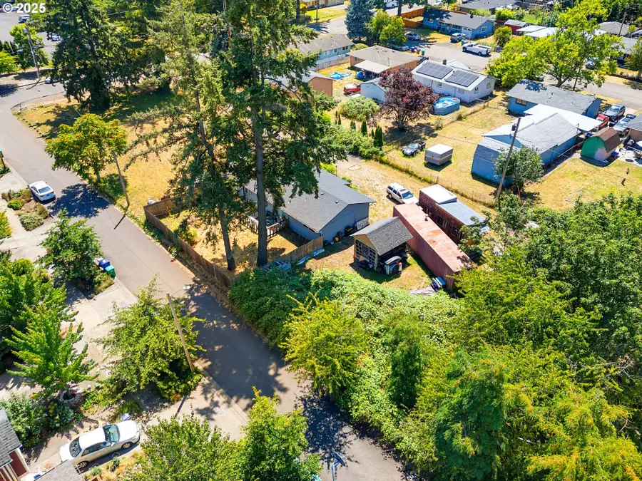 8003 SE Crystal Springs Blvd, Portland, OR 97206 - #3