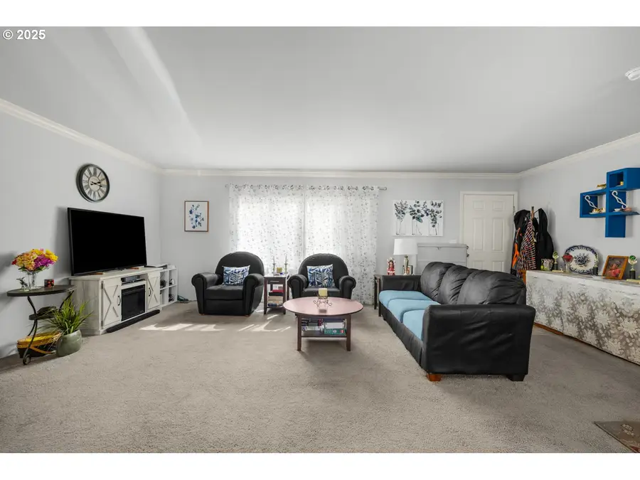 10701 SE Highway 212 #M3, Clackamas, OR 97015 - Image #3