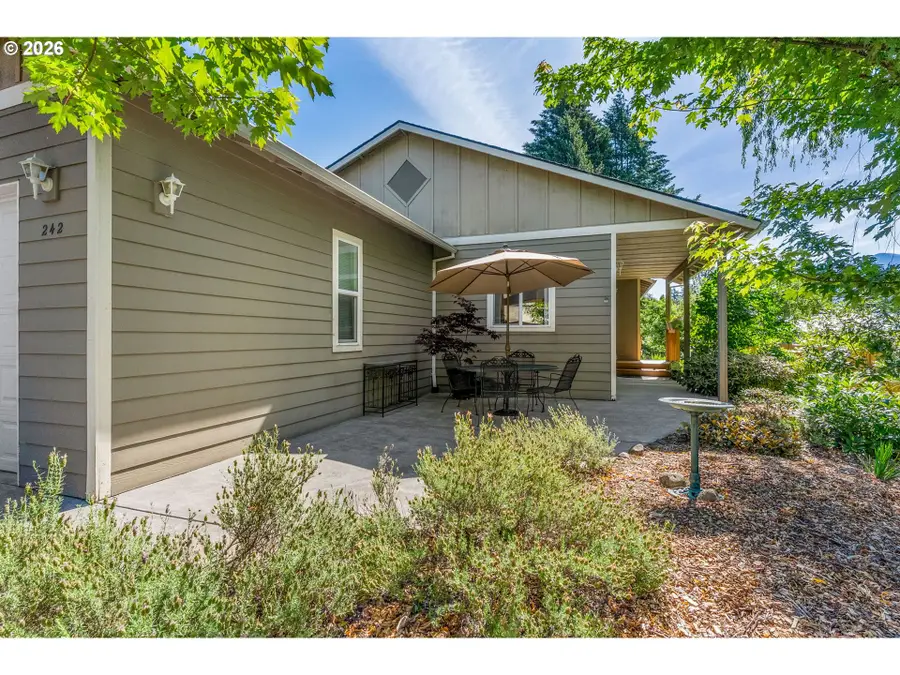 242 NW Willard St, Stevenson, WA 98648 - #3