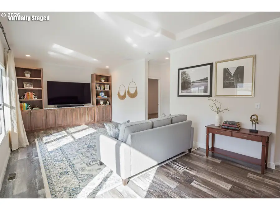 42276 Winberry Creek Rd, Fall Creek, OR 97438 - #2