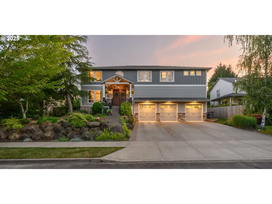 197 SW Howard Dr, McMinnville, OR 97128 - #3