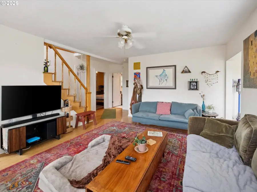 2219 SE 70th Ave, Portland, OR 97215 - #3