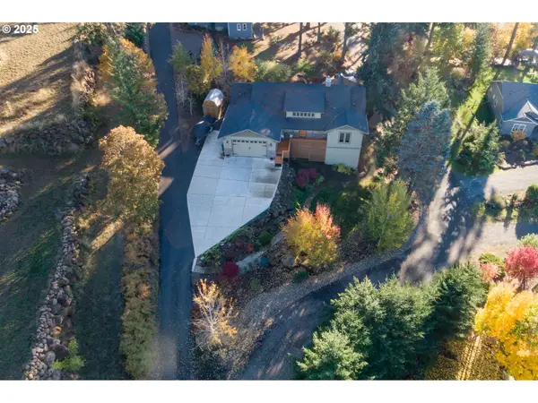 1241 Fruit Valley Ln, WhiteSalmon, WA 98672