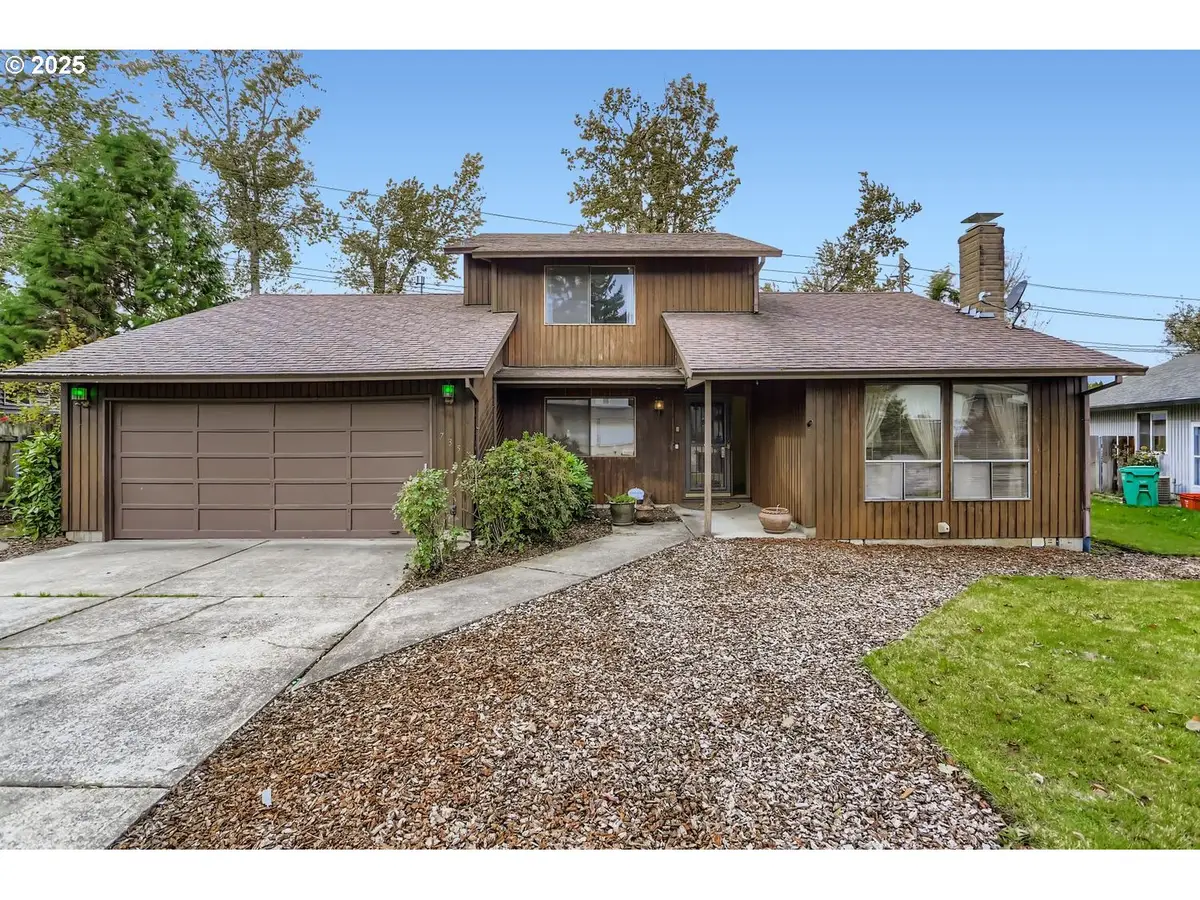 735 SE Hale Pl, Gresham, OR 97080 - Image #1