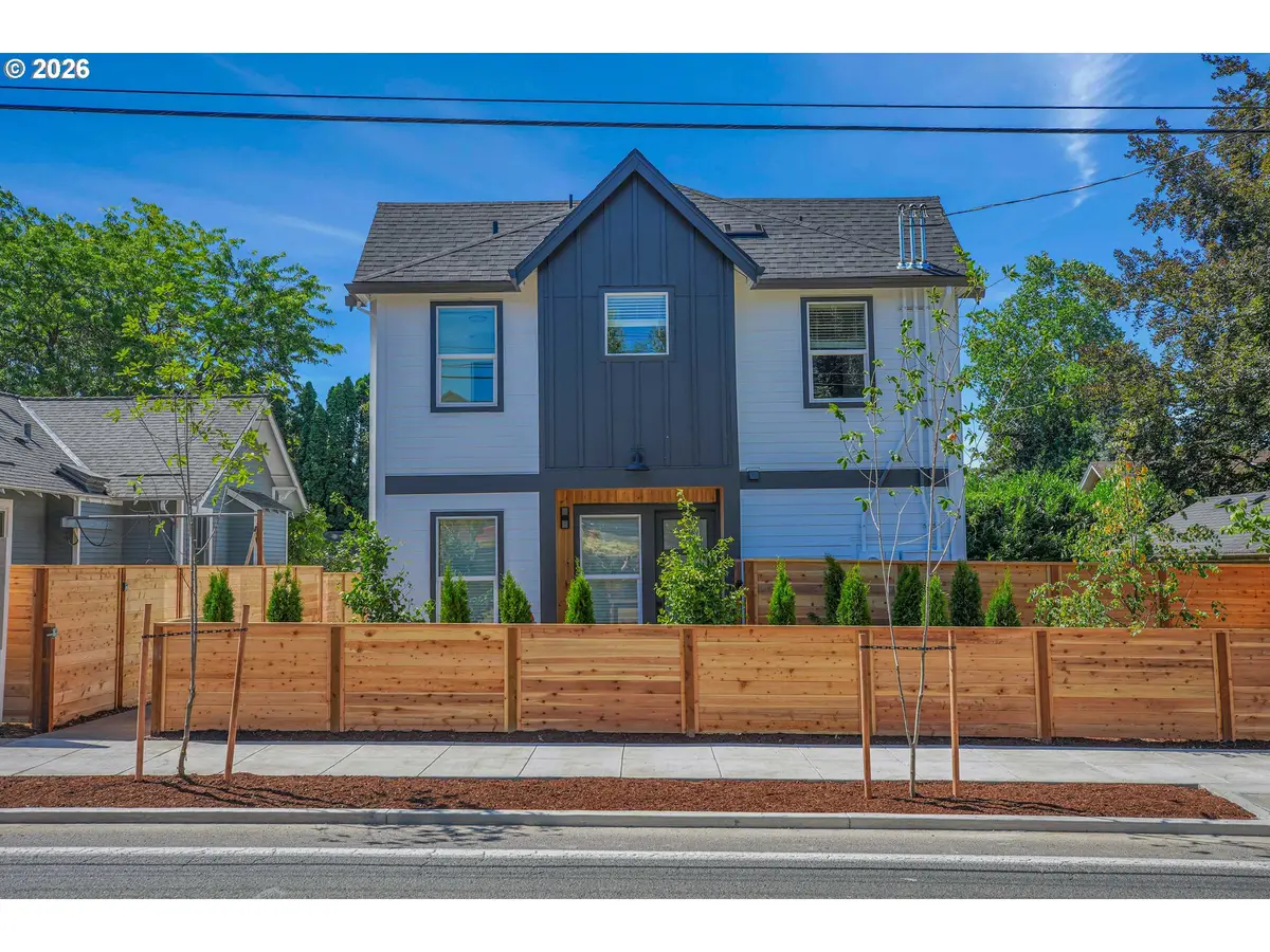 8426 E Burnside St, Portland, OR 97216 - #1