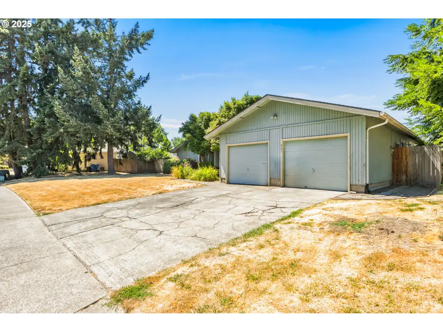 967/987 Shenandoah Dr Se, Salem, OR 97317 - Image #2