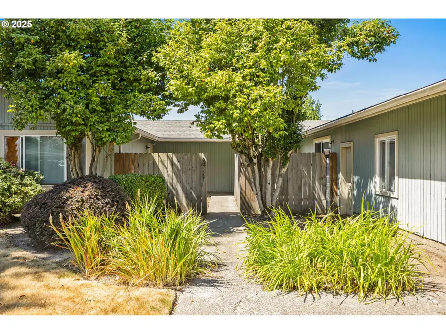 967/987 Shenandoah Dr Se, Salem, OR 97317 - Image #3