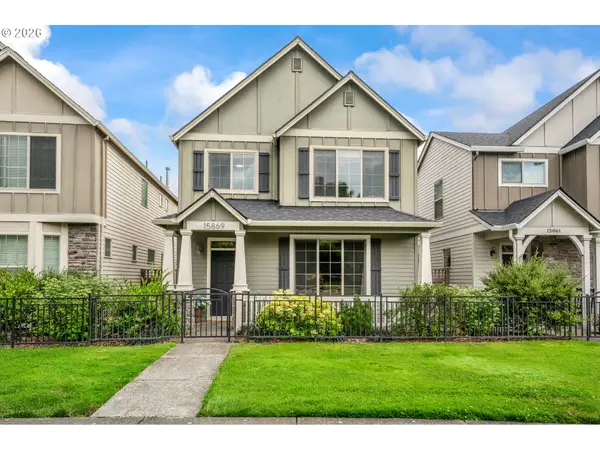 15869 SW Century Dr, Sherwood, OR 97140