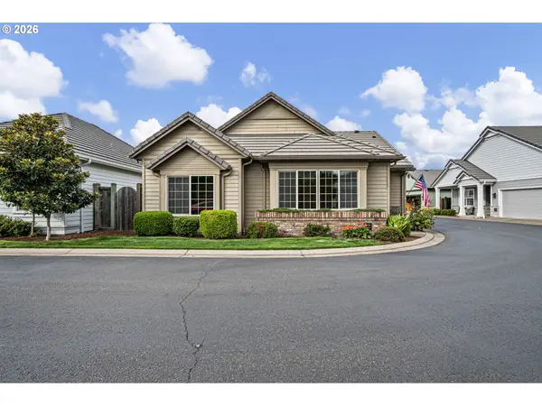 3198 Lake Crest Dr, Eugene, OR 97408