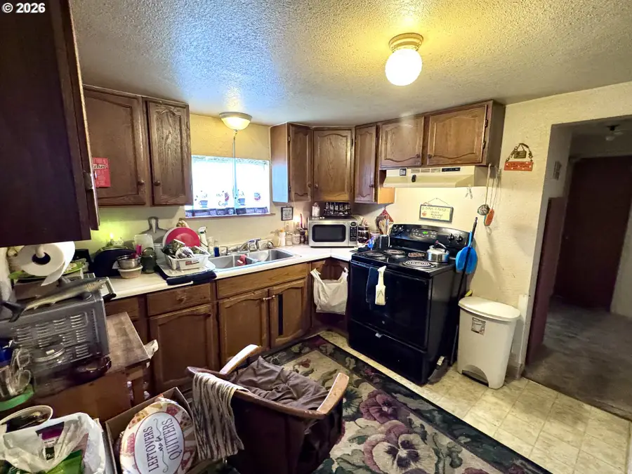 306 4th St, Baker City, OR 97814 - Image #3
