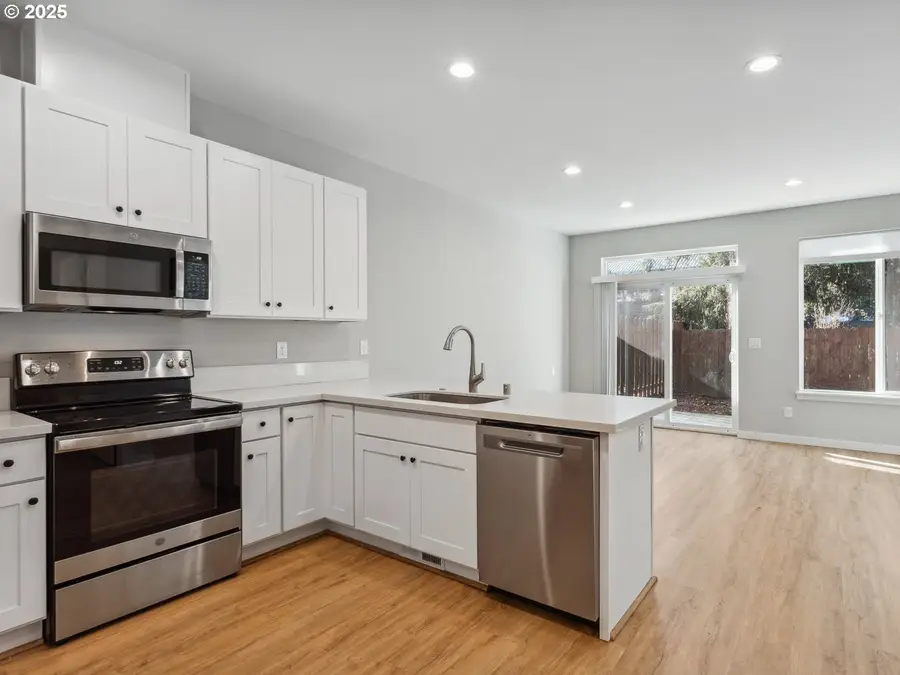 2421 NE 54th St, Vancouver, WA 98663 - Image #3