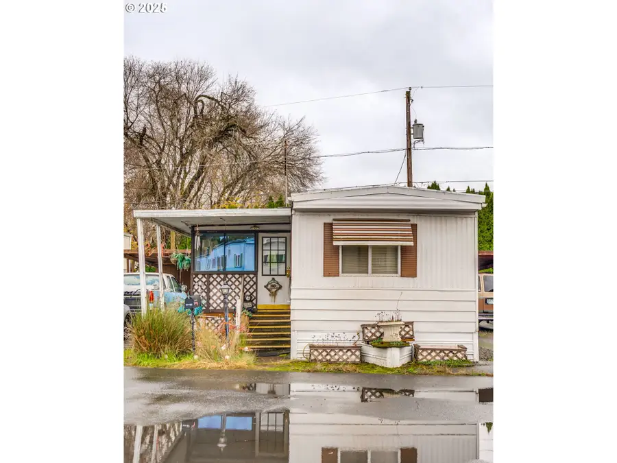 2420 NE Hembree St #52, McMinnville, OR 97128 - Image #2