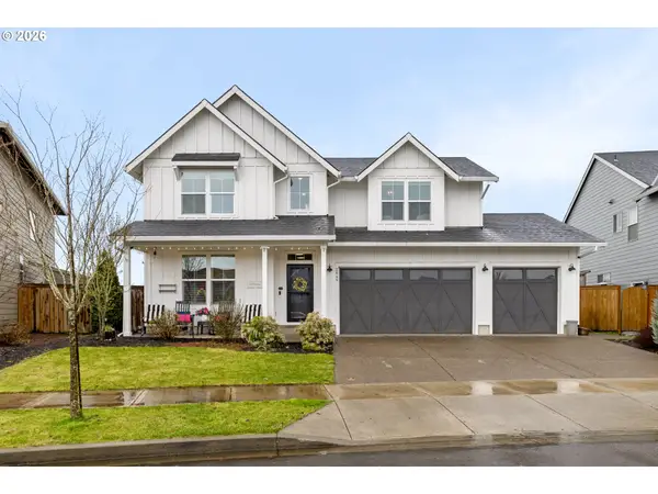 2049 NW Mcgarey Dr, McMinnville, OR 97128