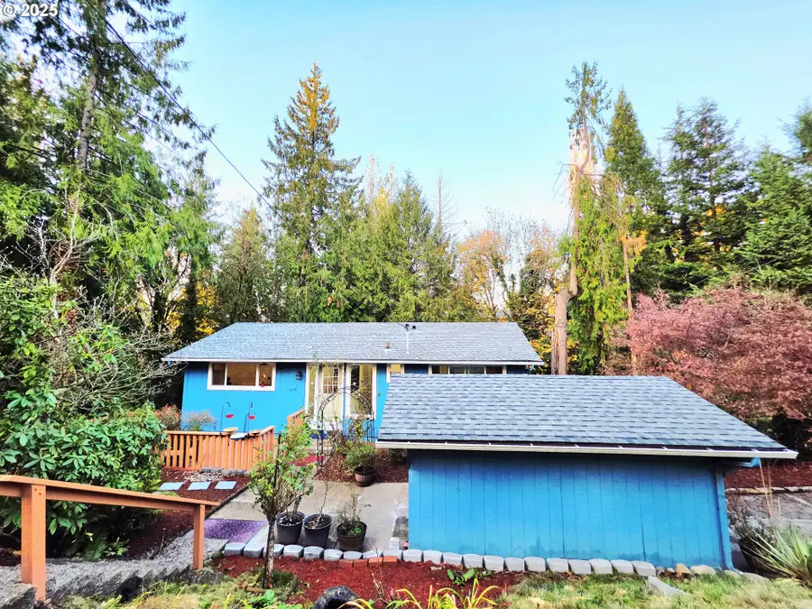 12147 SE Henderson Dr, Portland, OR 97266 - Image #2