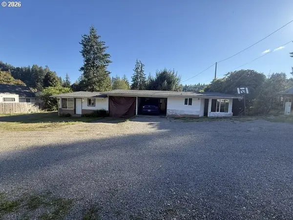 11766 Walnut Ave, Mapleton, OR 97453