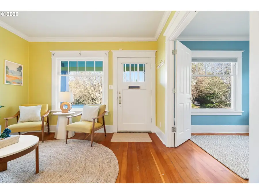 3740 SE Main St, Portland, OR 97214 - #2