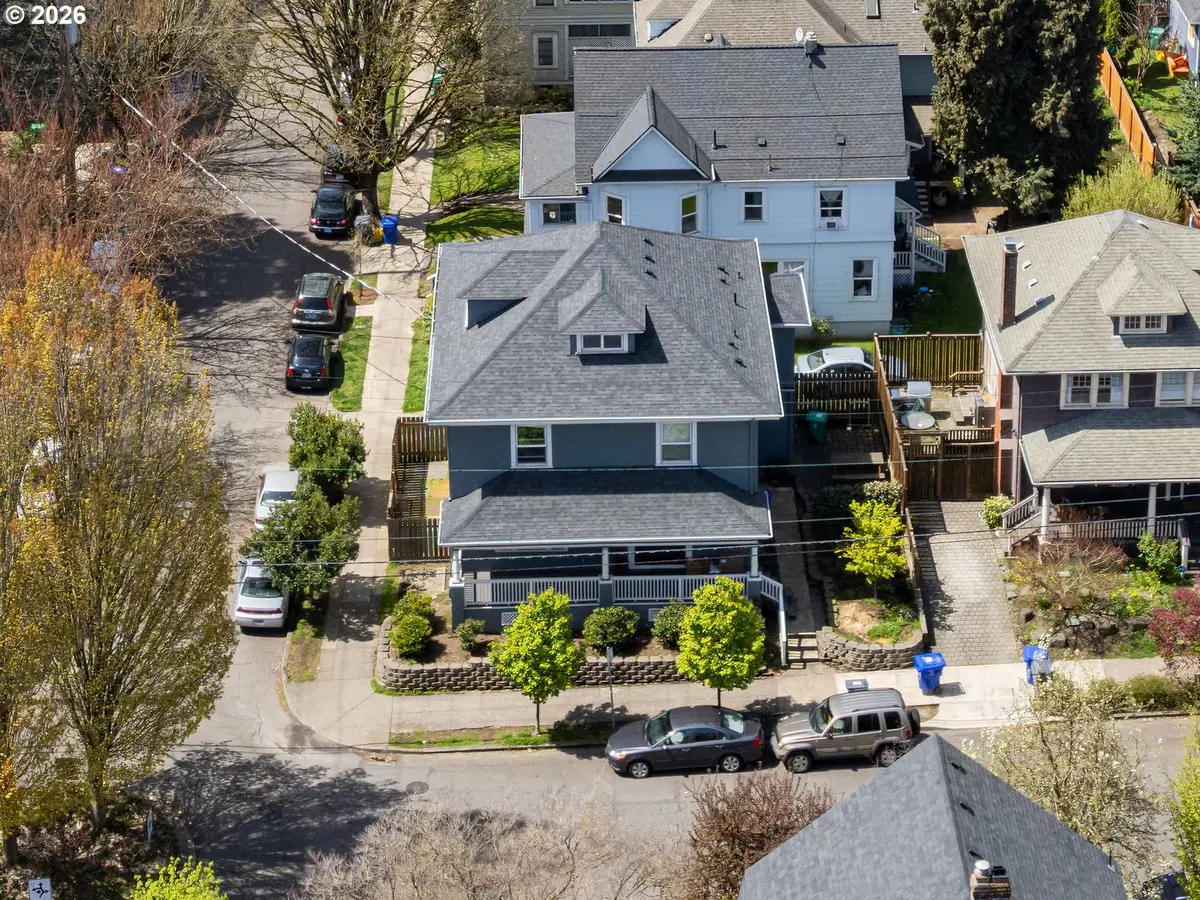 1035 SE 14th Ave, Portland, OR 97214 - #1