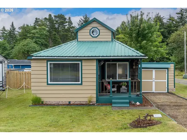 26202 R St, OceanPark, WA 98640