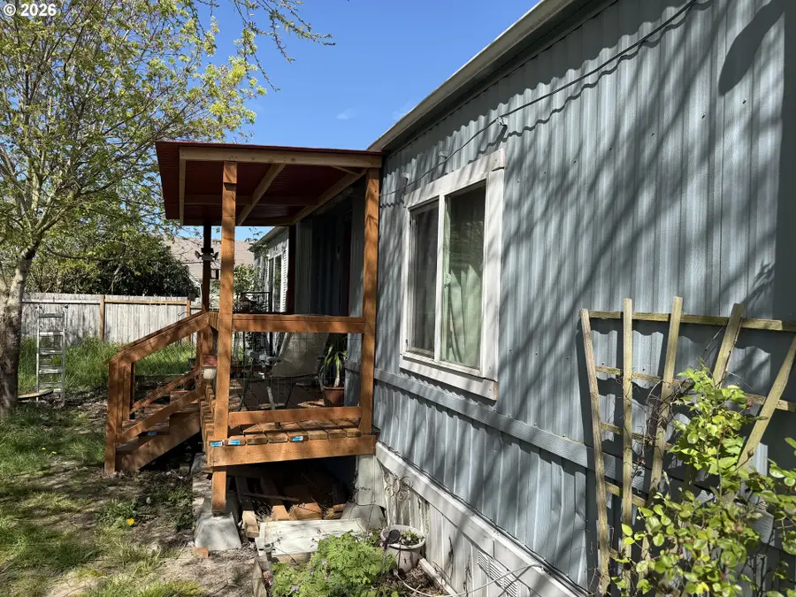 4593 Swegle Rd, Salem, OR 97301 - #3