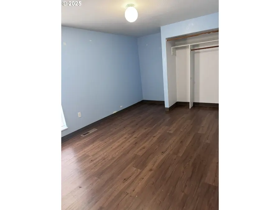 675 W Madrona Ave, Hermiston, OR 97838 - Image #2