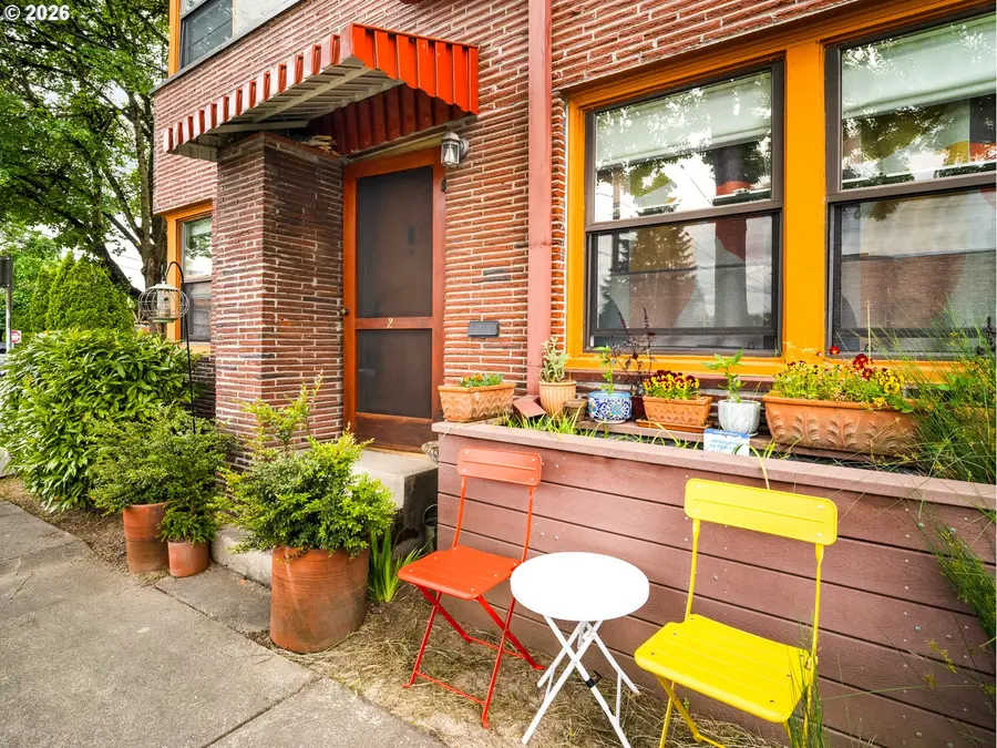 2025 SE Caruthers St #2, Portland, OR 97214 - #2