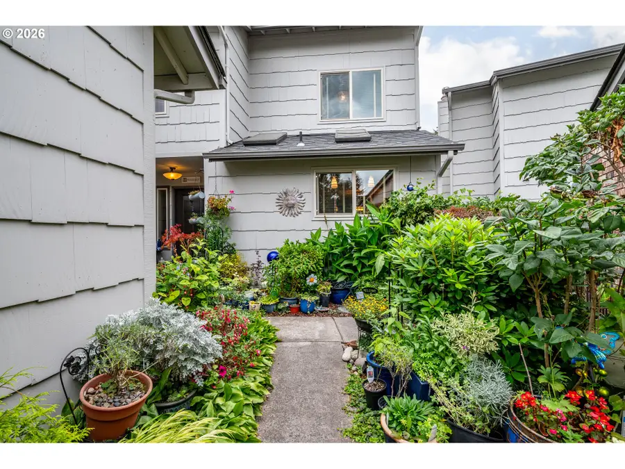 2353 40th Ave #3, Longview, WA 98632 - #2