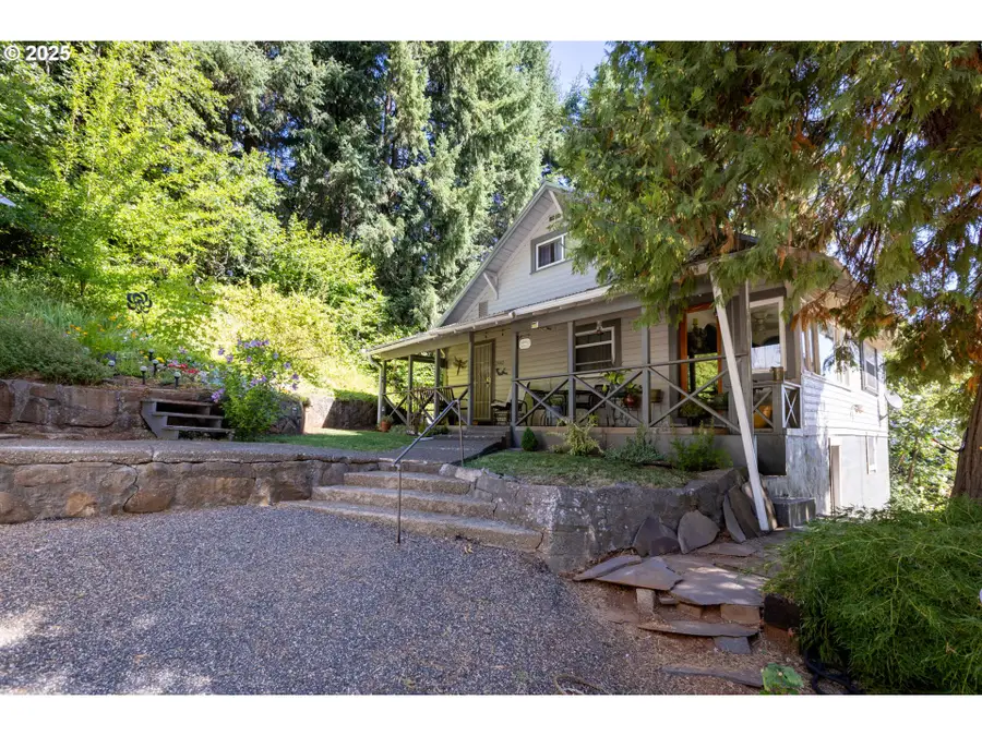 2442 Kingsley Rd, Hood River, OR 97031 - Image #3