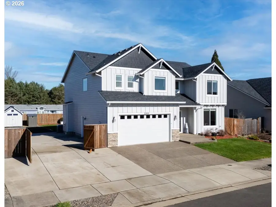 2105 NE Summit Dr, Albany, OR 97321 - #3