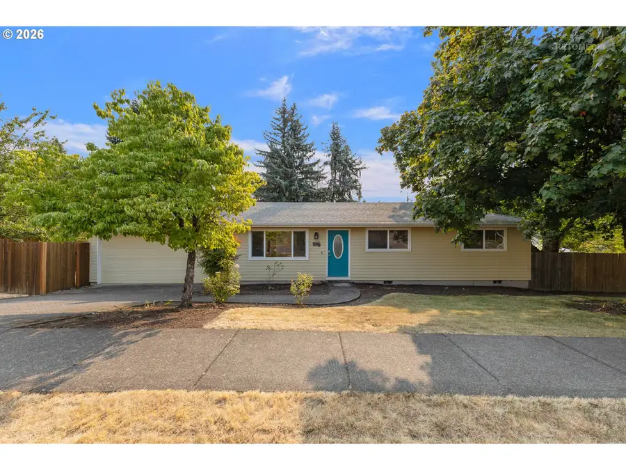 4835 Bonnet Dr, West Linn, OR 97068 - #2