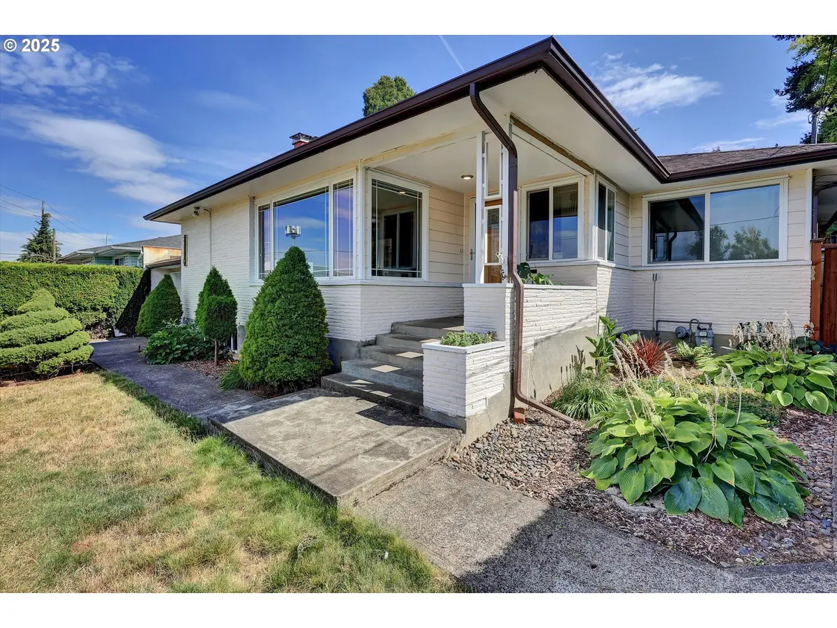 3110 NE Bryant St, Portland, OR 97211 - Image #1