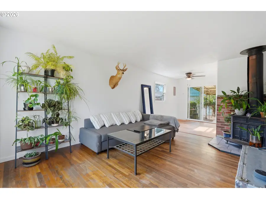 8703 NE Sacramento St, Portland, OR 97220 - #3