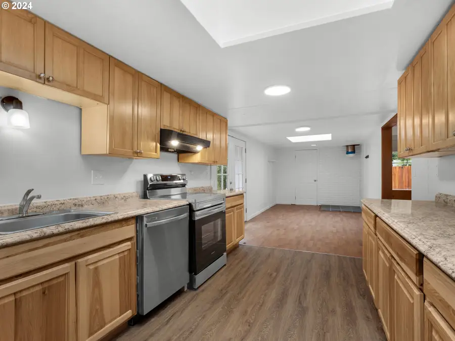 82461 Maple Rd, Seaside, OR 97138 - Image #3