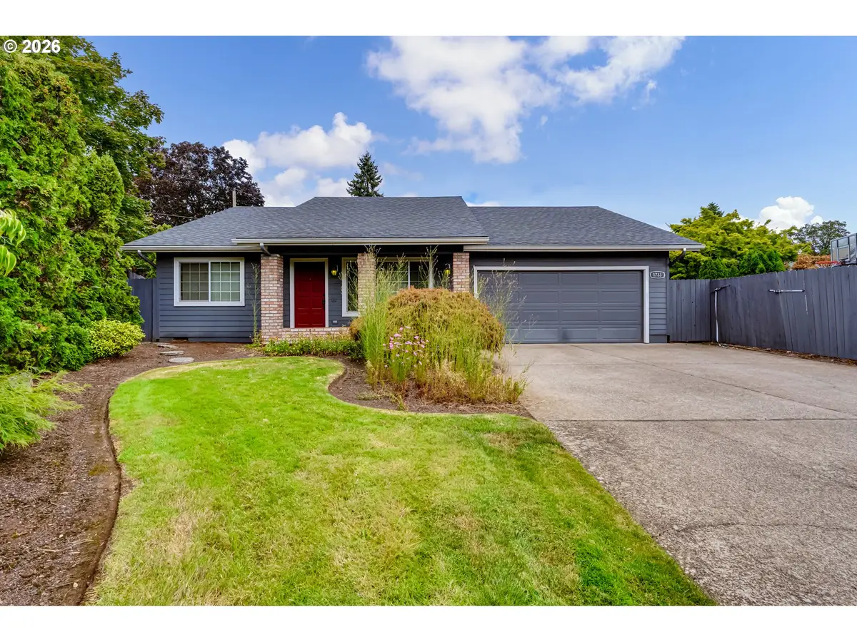 1733 Crescent Ave, Eugene, OR 97408 - #1
