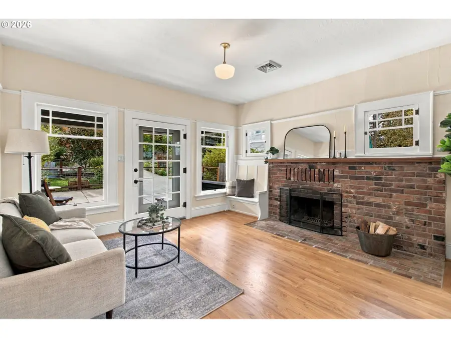 681 W 28th Ave, Eugene, OR 97405 - #3