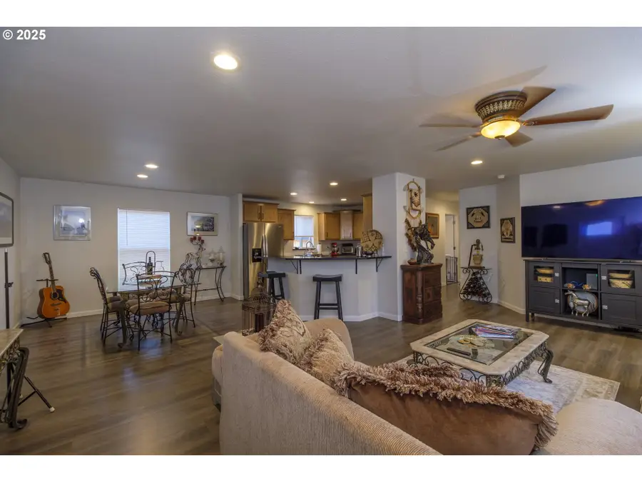 5262 Nopal St, Florence, OR 97439 - Image #2