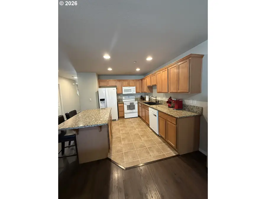 744 NW 3rd Ave, Canby, OR 97013 - #3