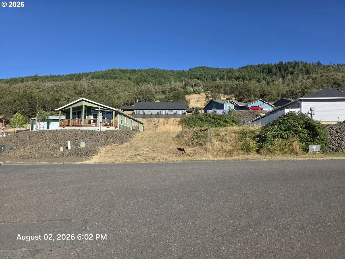 411 Clark St, Tri City, OR 97457 - #1
