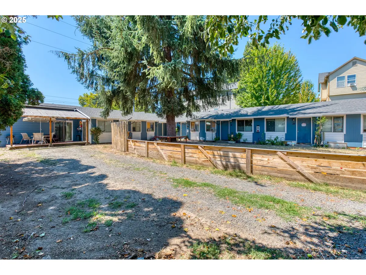 1112 E Main St, Hillsboro, OR 97123 - Image #1