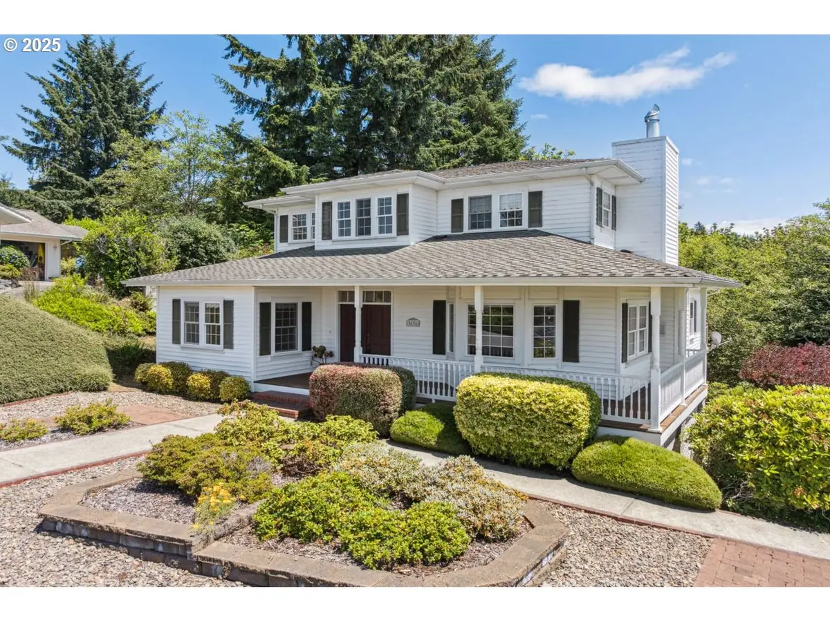 3636 Ocean View Dr, Florence, OR 97439 - Image #1
