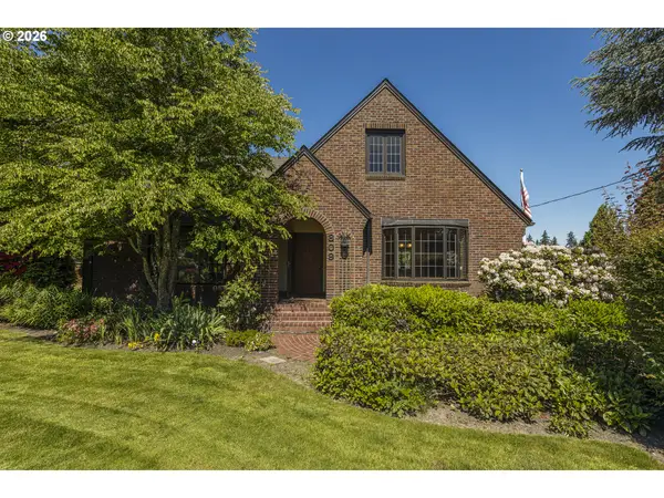 809 NE Jackson School Rd, Hillsboro, OR 97124